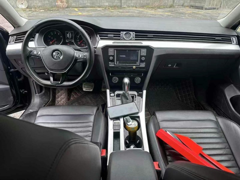 保定18年大众迈腾4