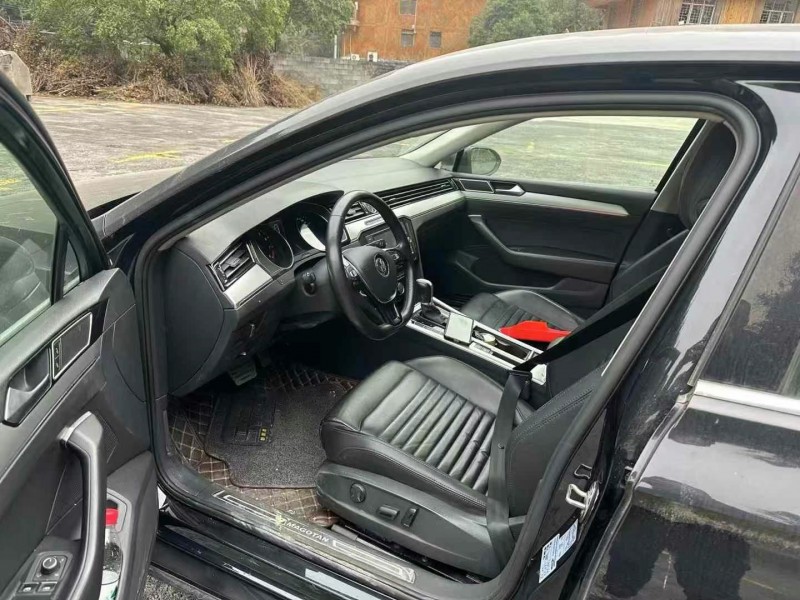 保定18年大众迈腾6