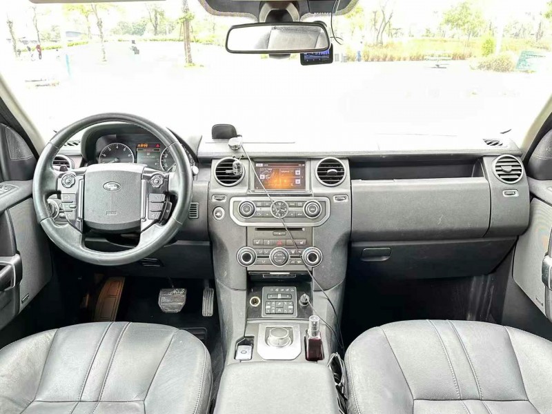 东莞16年路虎发现4