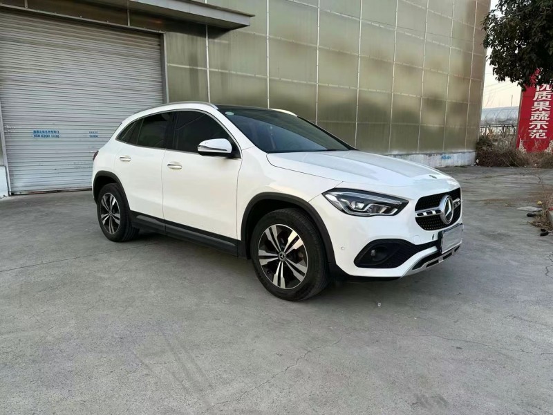 徐州21年奔驰GLA2