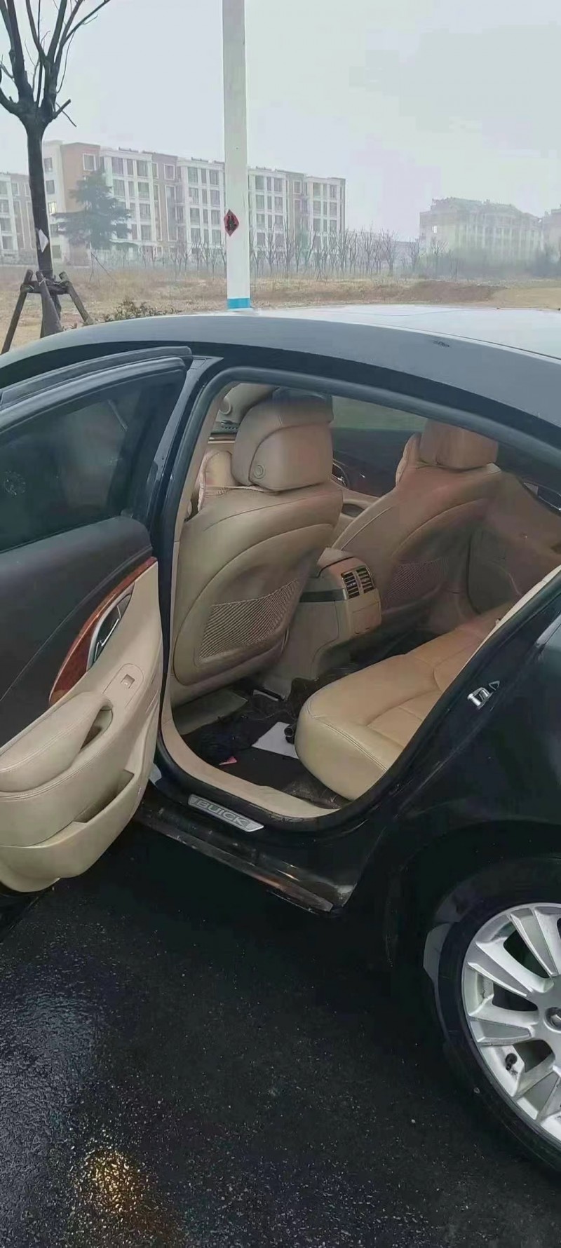 青岛13年别克君越4