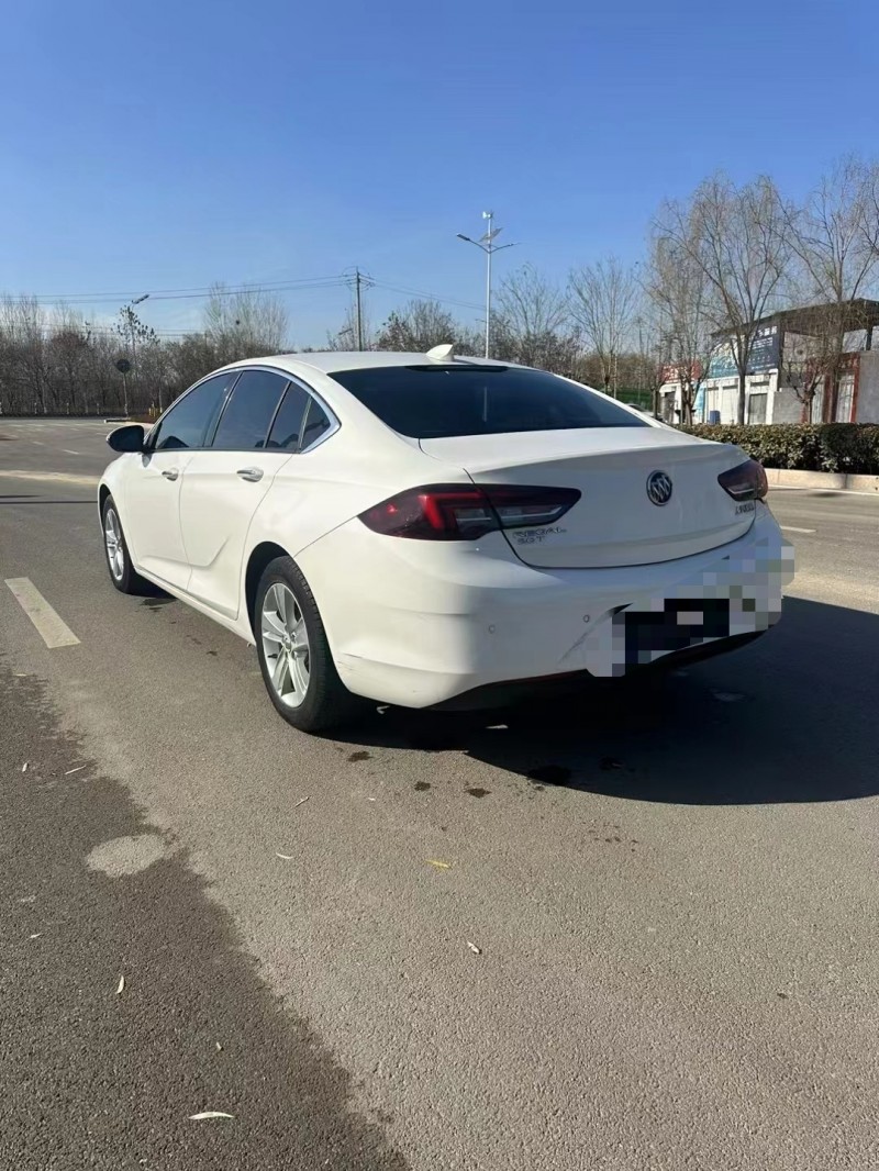 枣庄20年别克君威8