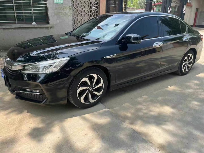 保定16年本田雅阁2