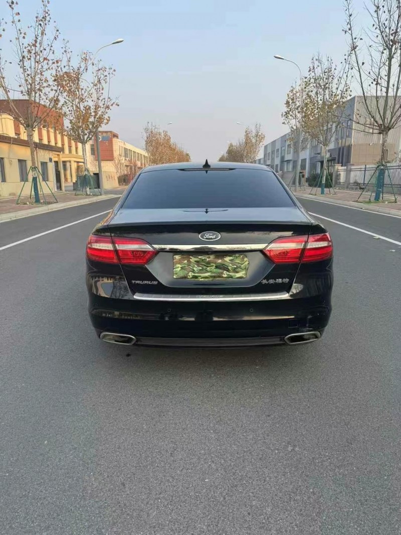 徐州17年福特金牛座9