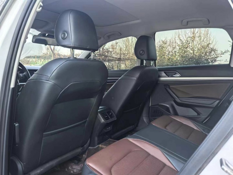 保定22年大众朗逸4