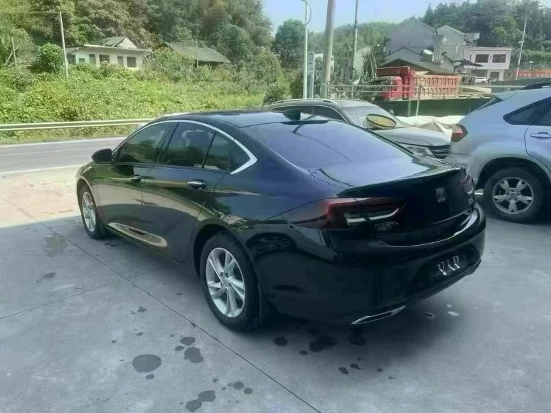 枣庄24年别克君威9