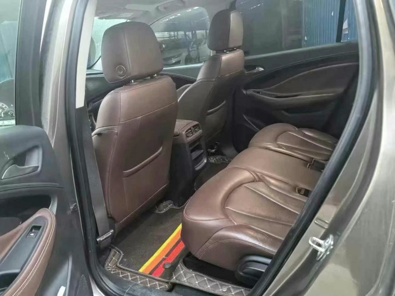 济宁18年别克昂科威6