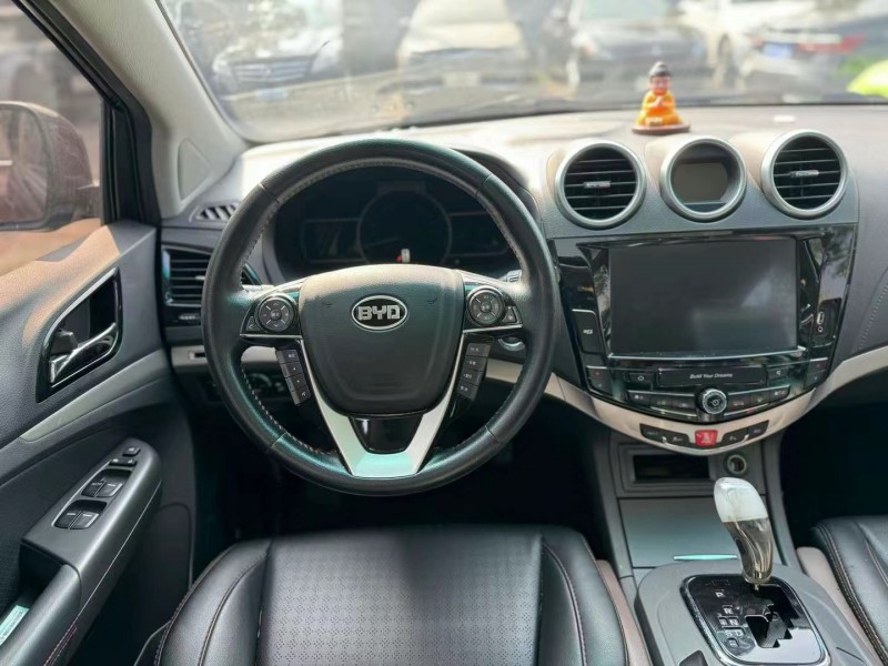 广州14年比亚迪S77