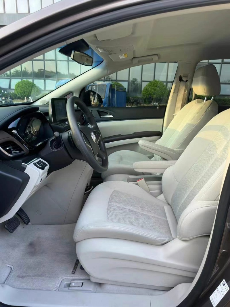 东莞22年别克GL85