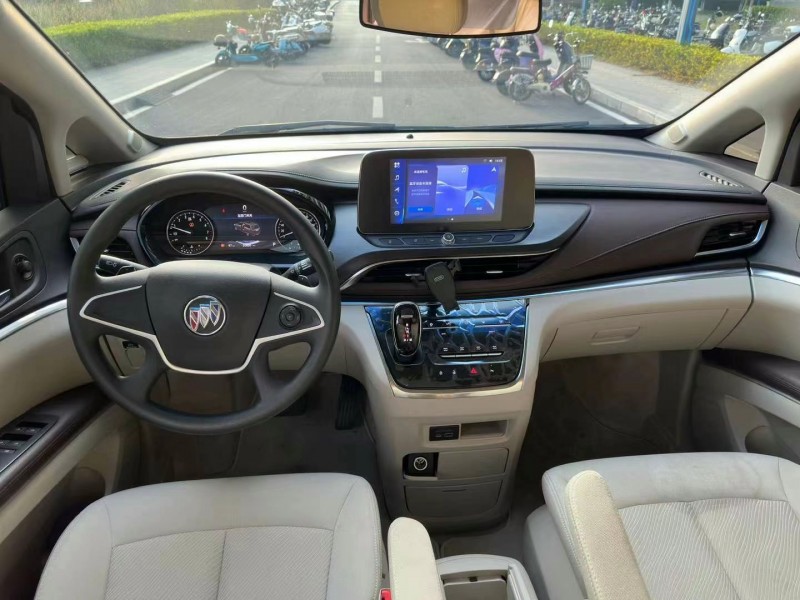 东莞22年别克GL86