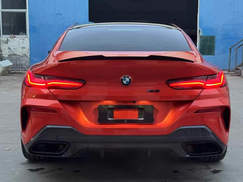 保定21年宝马8系2