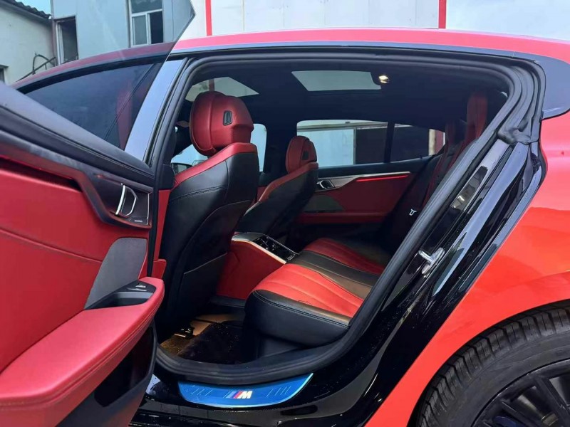 保定21年宝马8系3