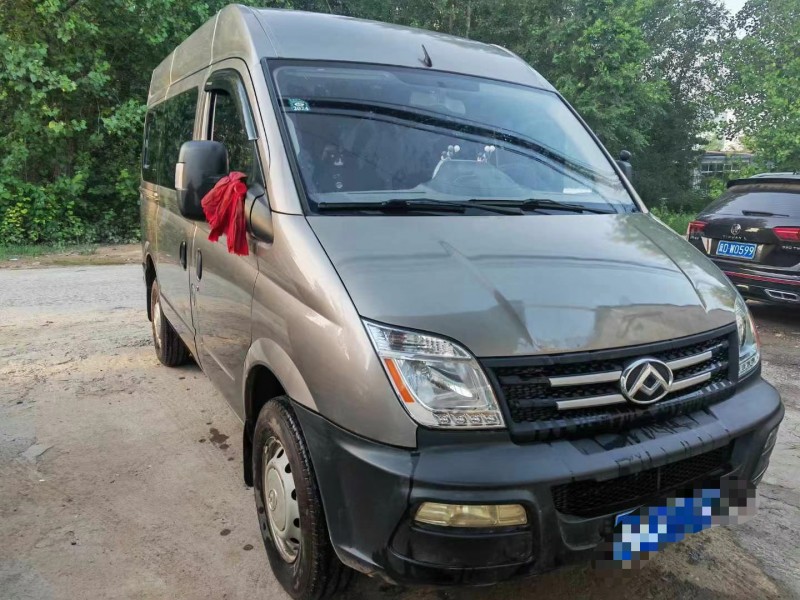 保定16年大通V802