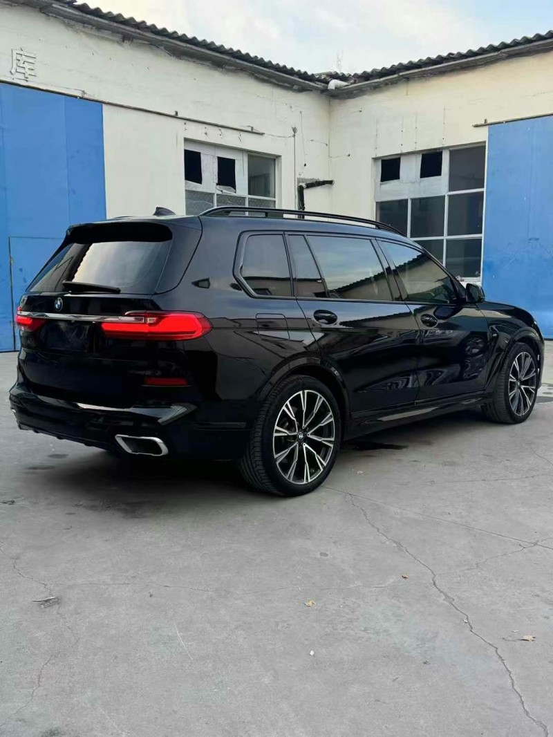 保定19年宝马X76