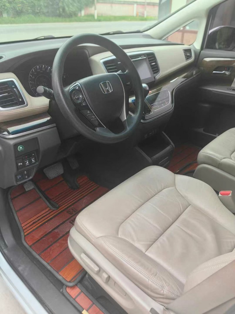保定18年本田奥德赛8
