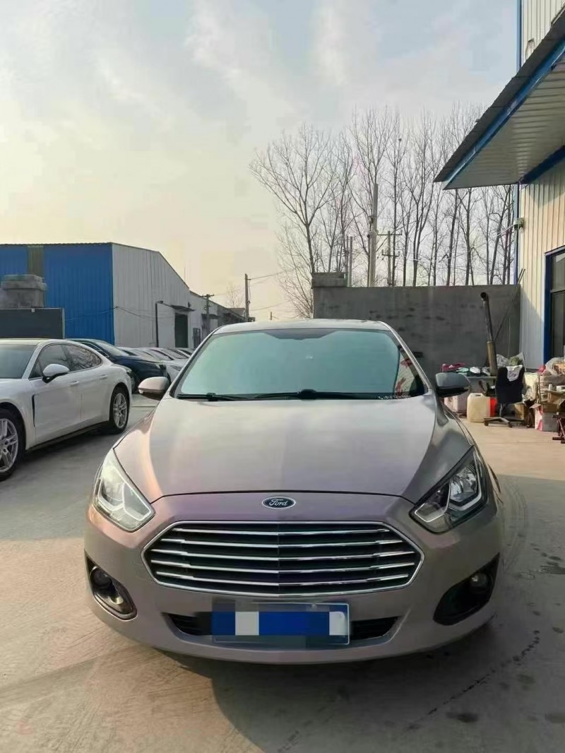 菏泽16年福特福睿斯1