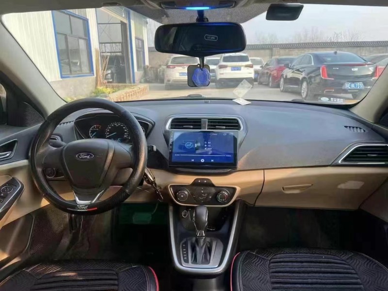 菏泽16年福特福睿斯8