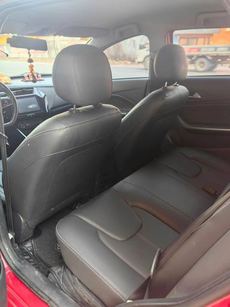 保定21年奇瑞瑞虎8