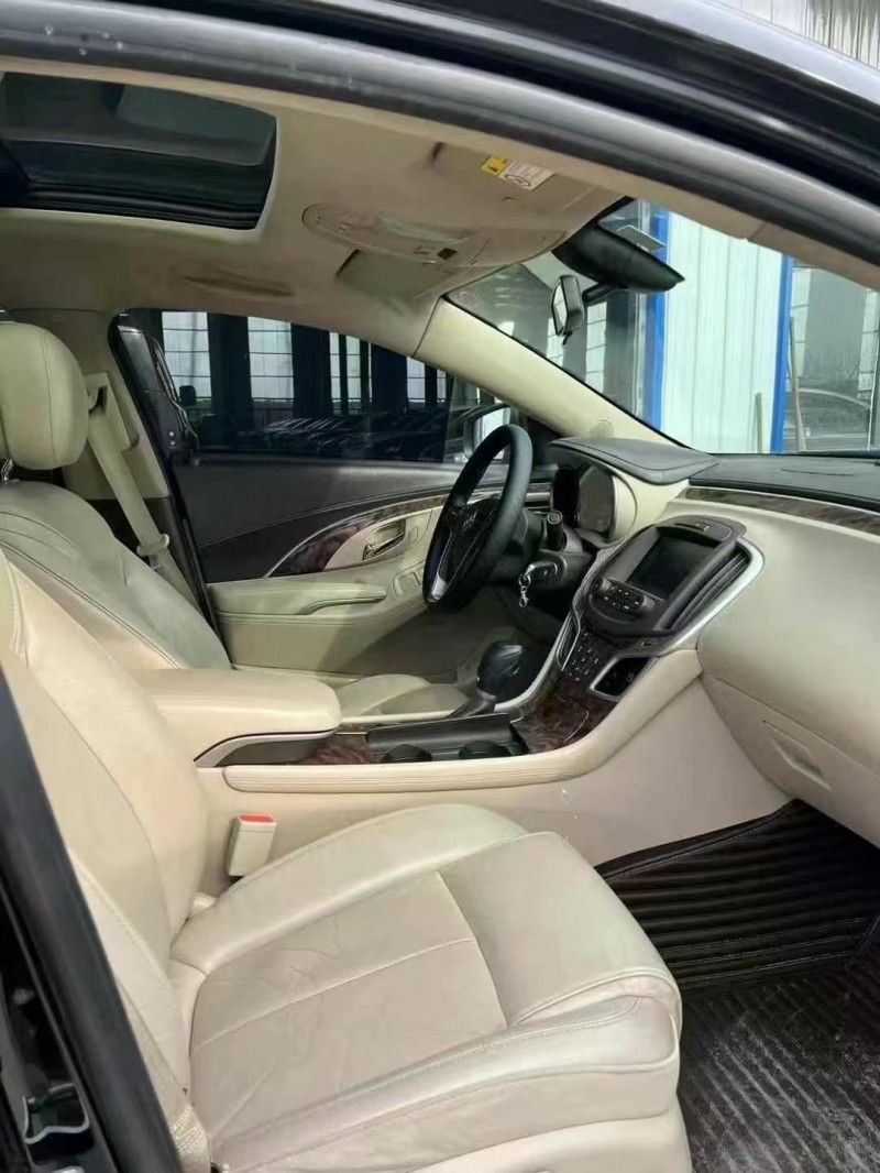 菏泽15年别克君越5