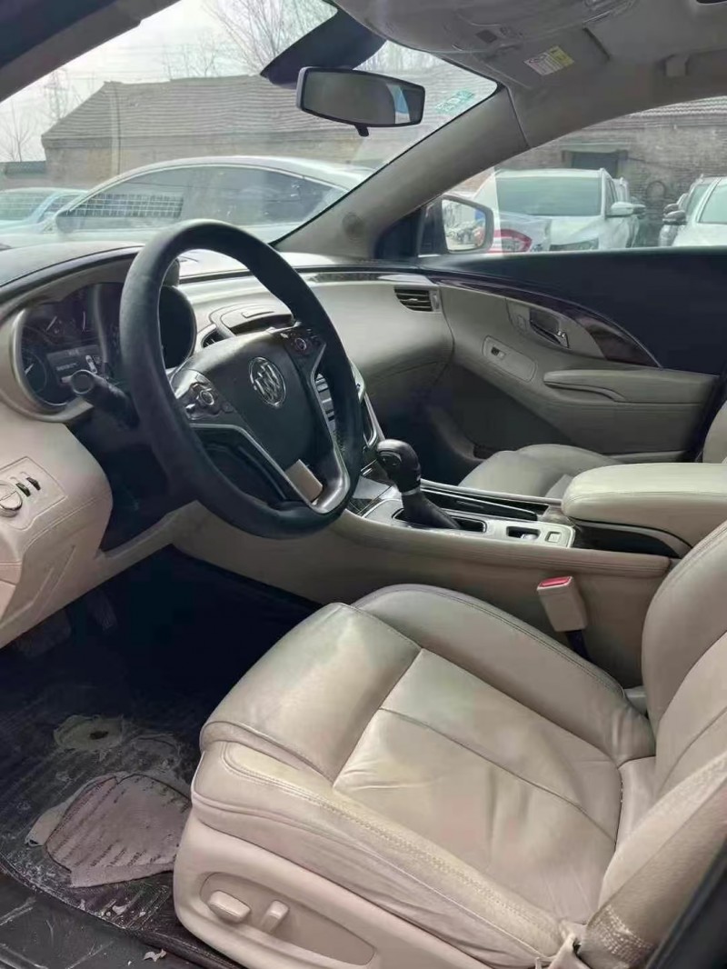 菏泽15年别克君越6