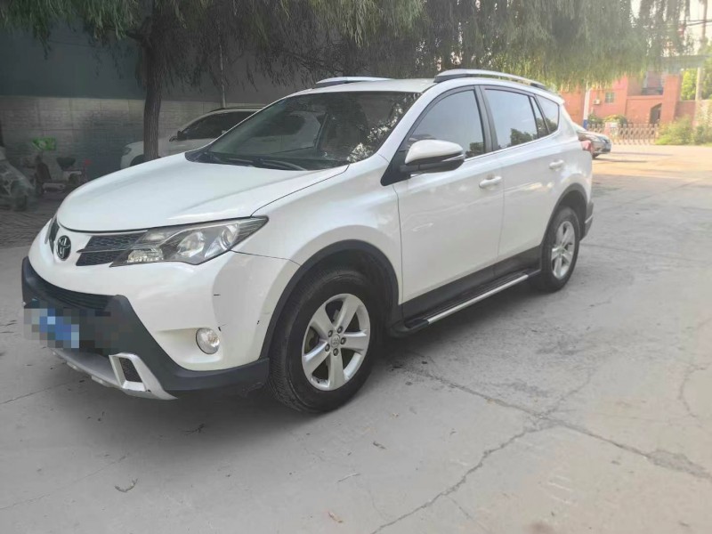 保定13年丰田RAV42