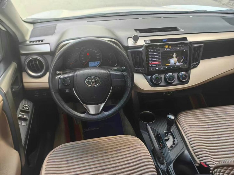 保定13年丰田RAV47