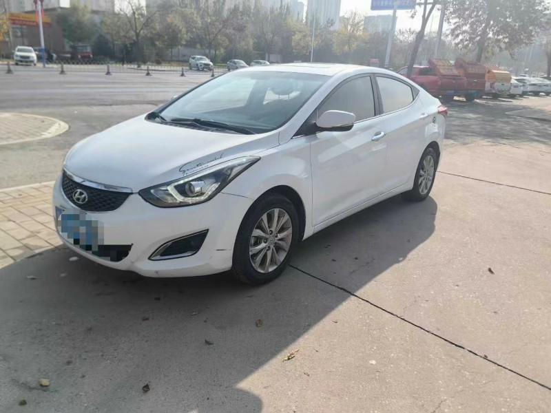 保定17年现代朗动2