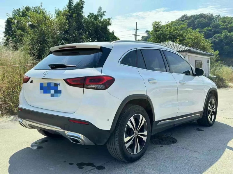 广州21年奔驰GLA7