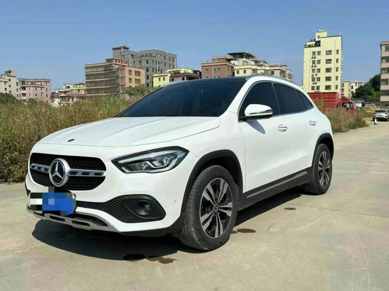 广州21年奔驰GLA8