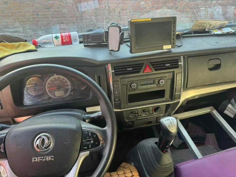 保定22年东风多利卡5