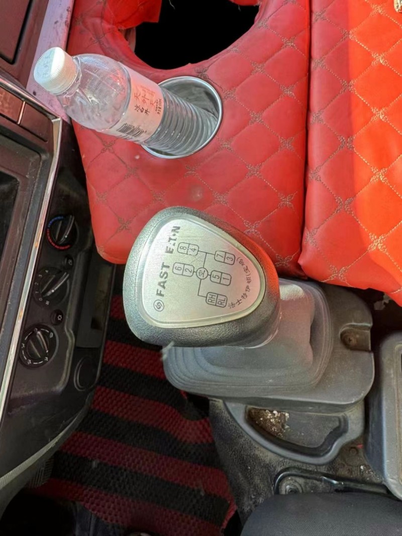 保定23年东风多利卡7