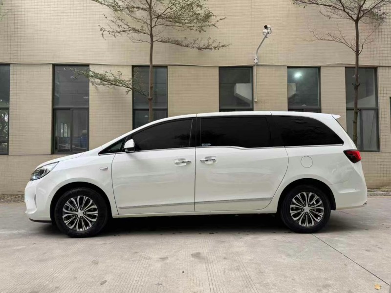 佛山21年别克GL84