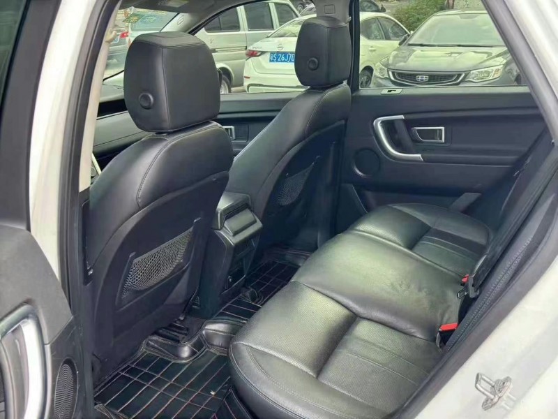 广州18年路虎发现神行8