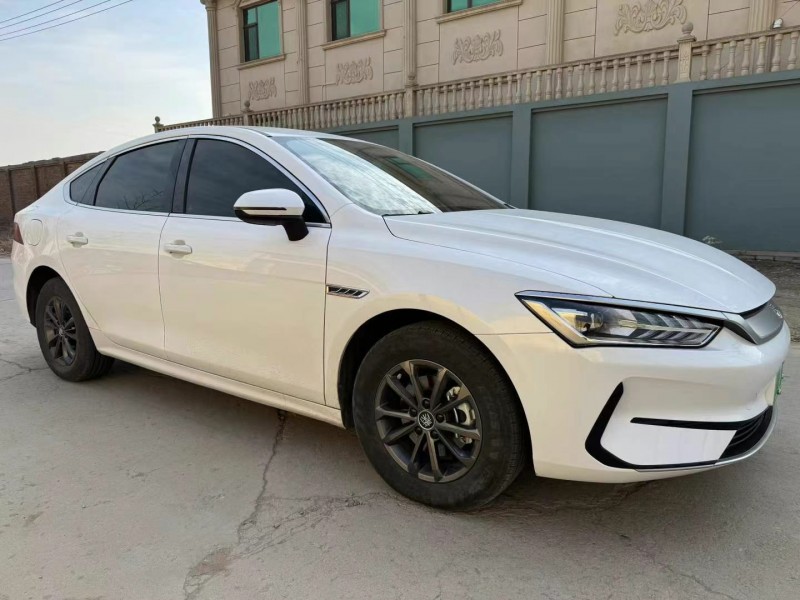 保定24年比亚迪秦2