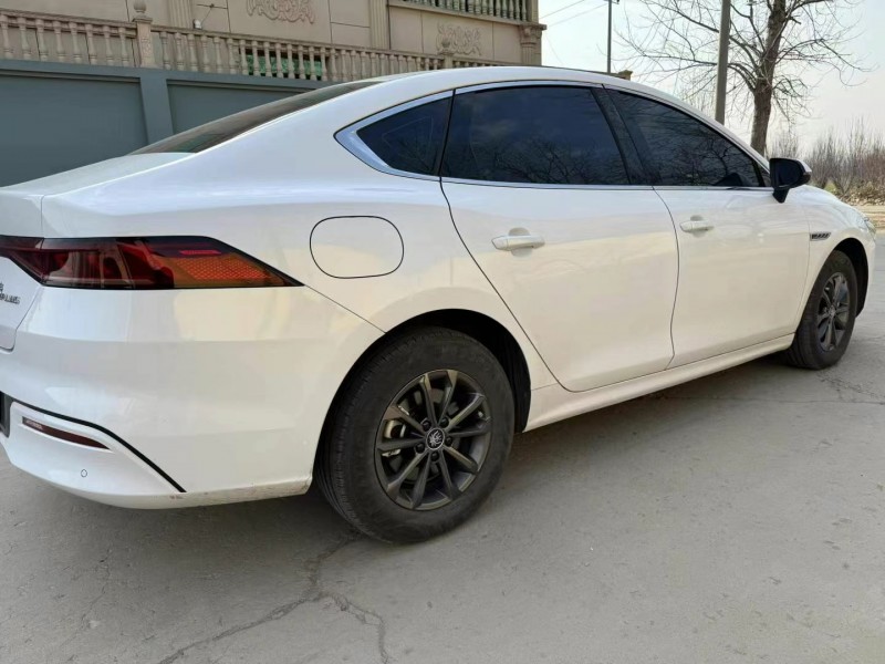 保定24年比亚迪秦4