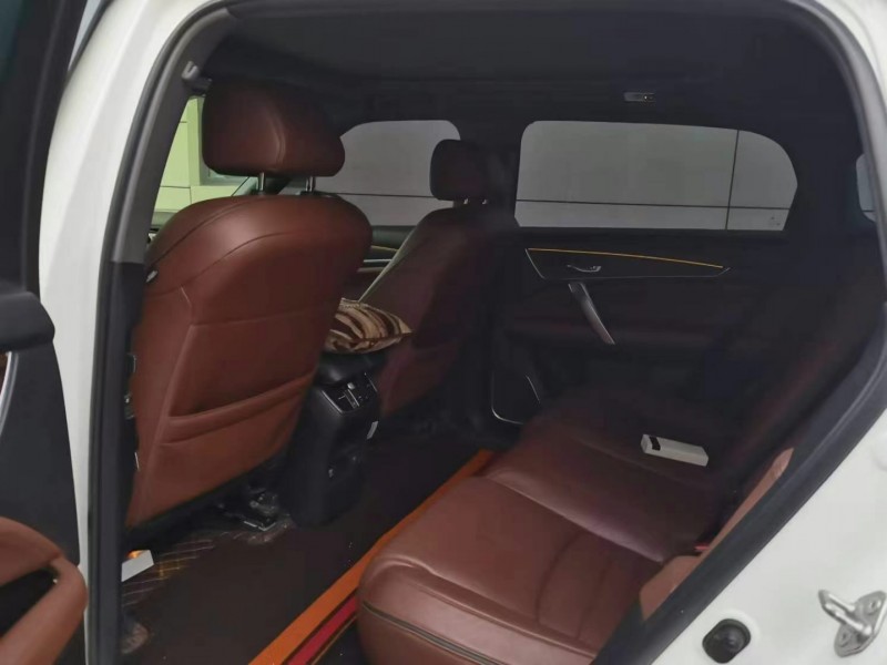 保定18年本田URV6