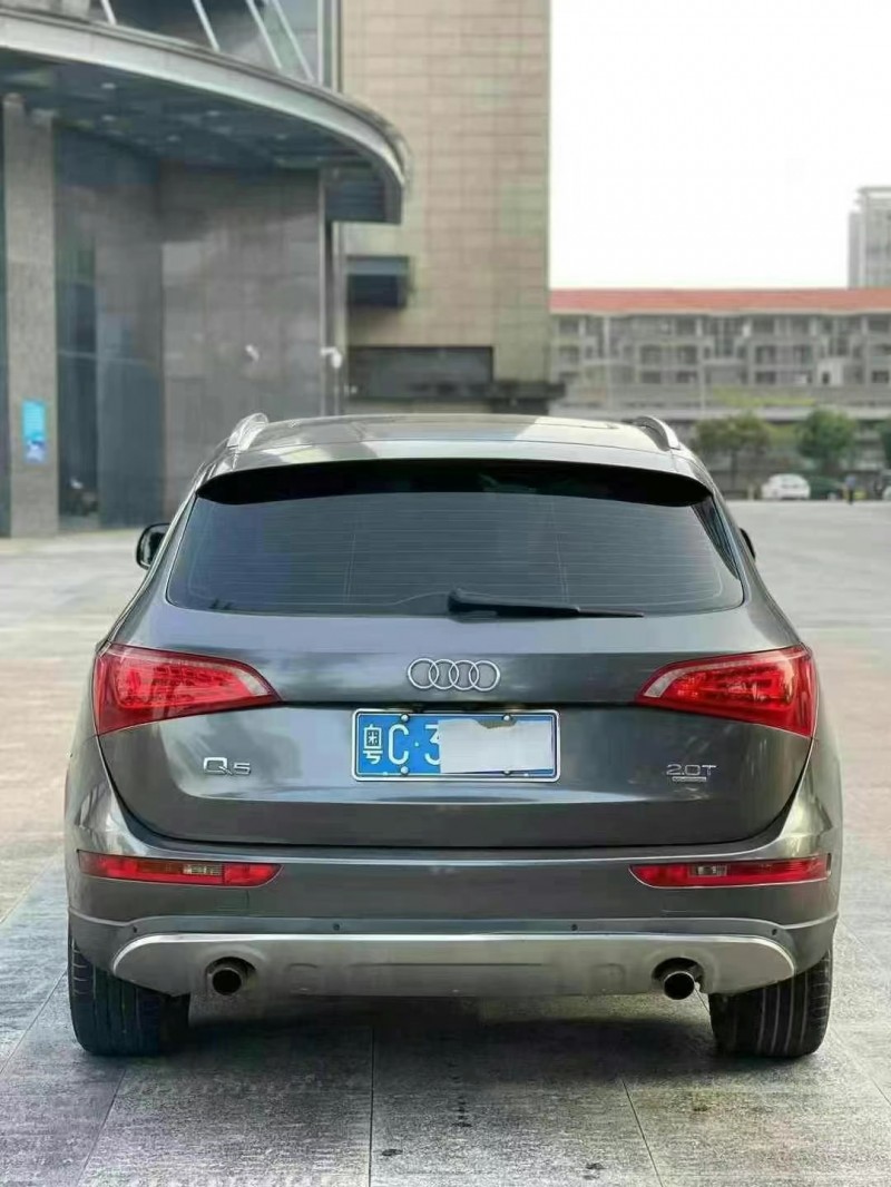 佛山12年奥迪Q55