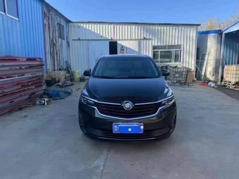 济宁21年别克GL81