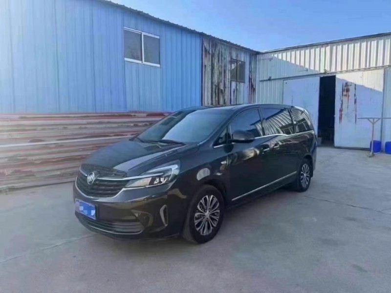 济宁21年别克GL82