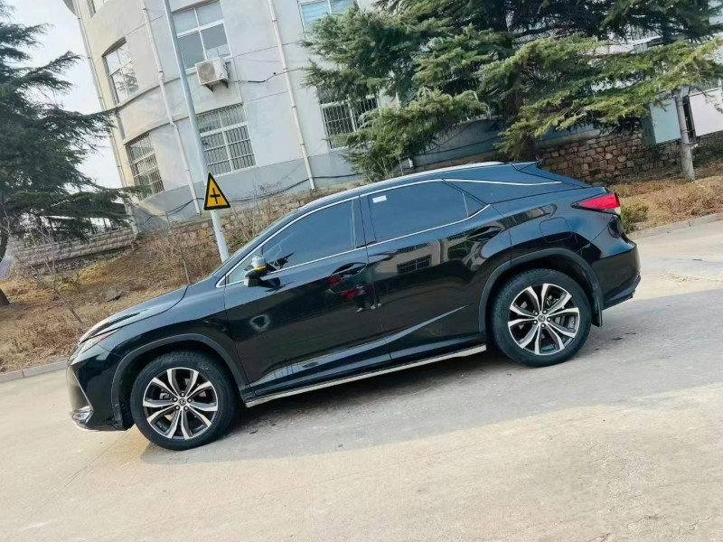 济宁21年雷克萨斯RX3