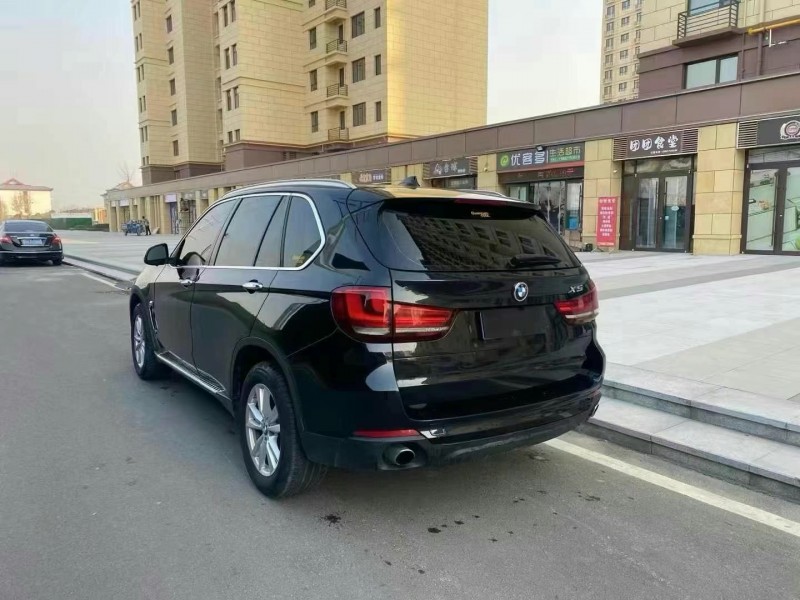 济宁17年宝马X58