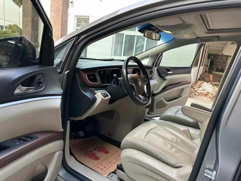 徐州19年别克GL84