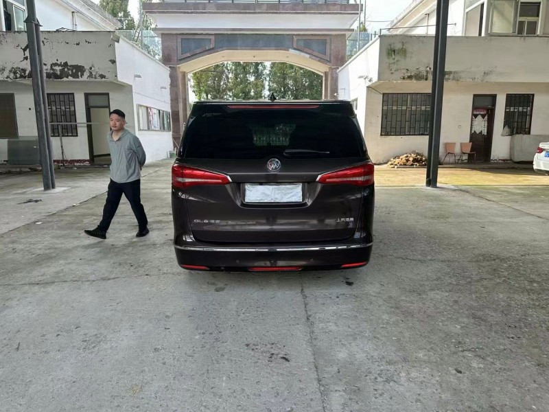 徐州17年别克GL89