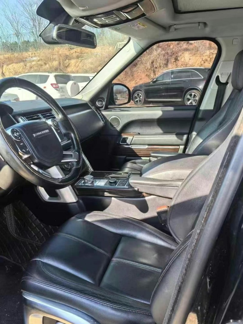 济宁16年路虎揽胜行政9