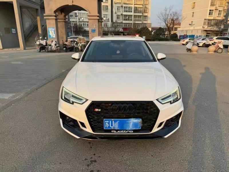 济宁18年奥迪A4L1