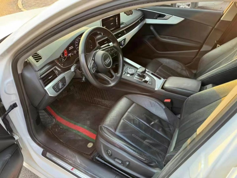 济宁18年奥迪A4L7