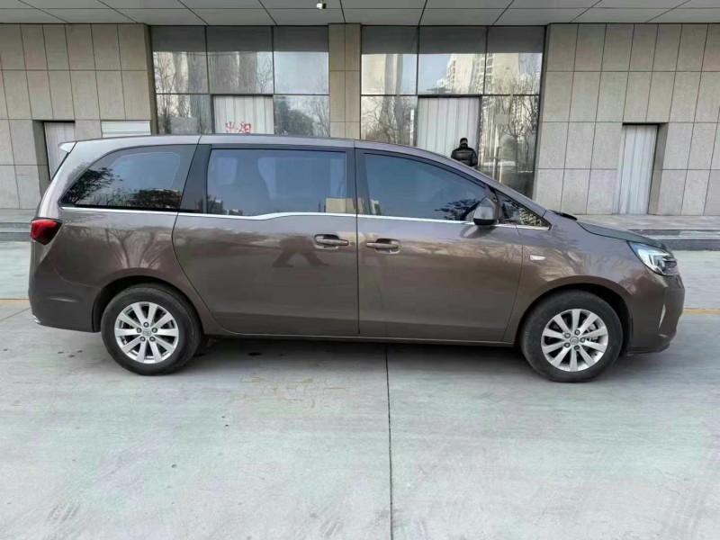 济宁20年别克GL86