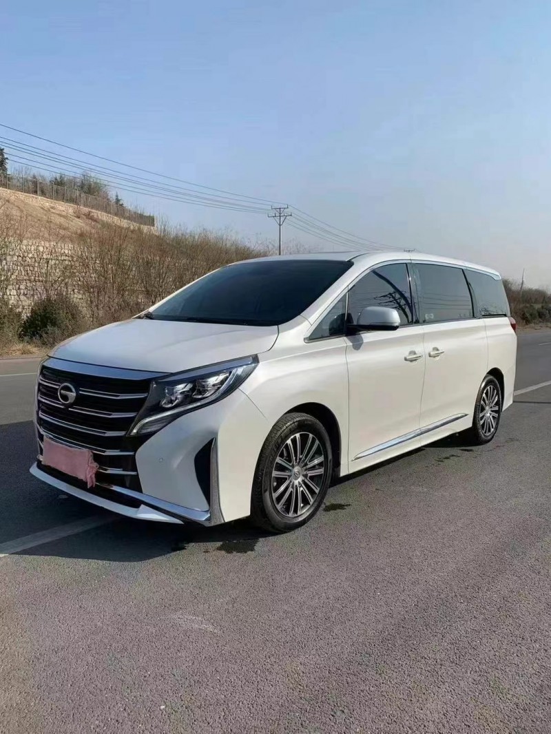 保定22年传祺M82