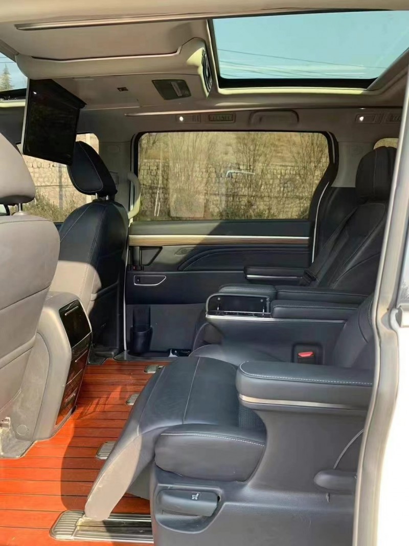 保定22年传祺M89