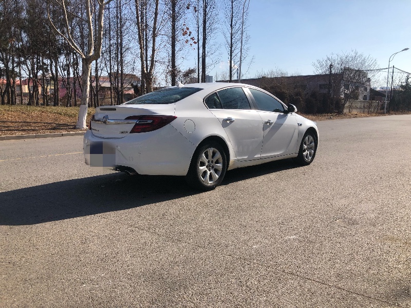 青岛15年别克君威6